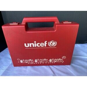 UNICEF KIDS CUBE Block PUZZLE GAME IN ORIGINAL RED Case 6 Scenes